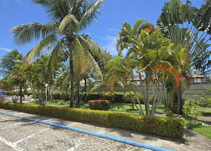 Apto Térreo Mobiliado com Piscina - 400m da Praia de Taperapuan, Próximo ao Axé Moi- Golden Dolphin Residence Porto Seguro